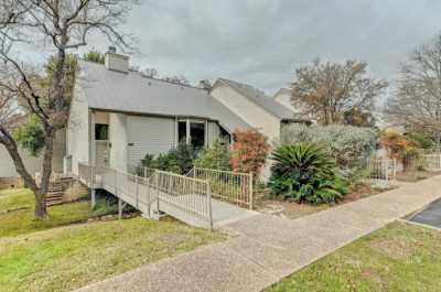 Home For Rent in Lakeway, Texas