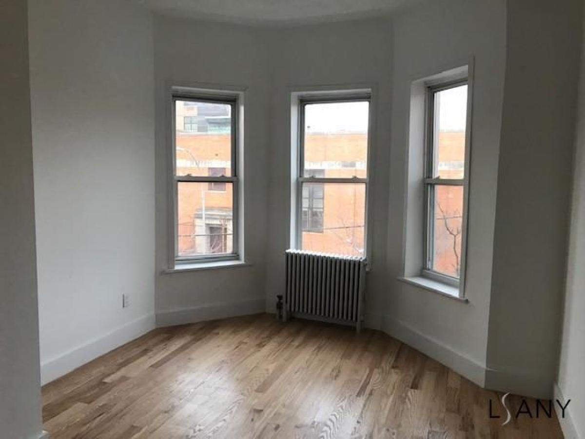 Picture of Home For Rent in Bronx, New York, United States