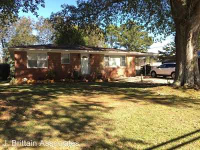 Home For Rent in Weaver, Alabama