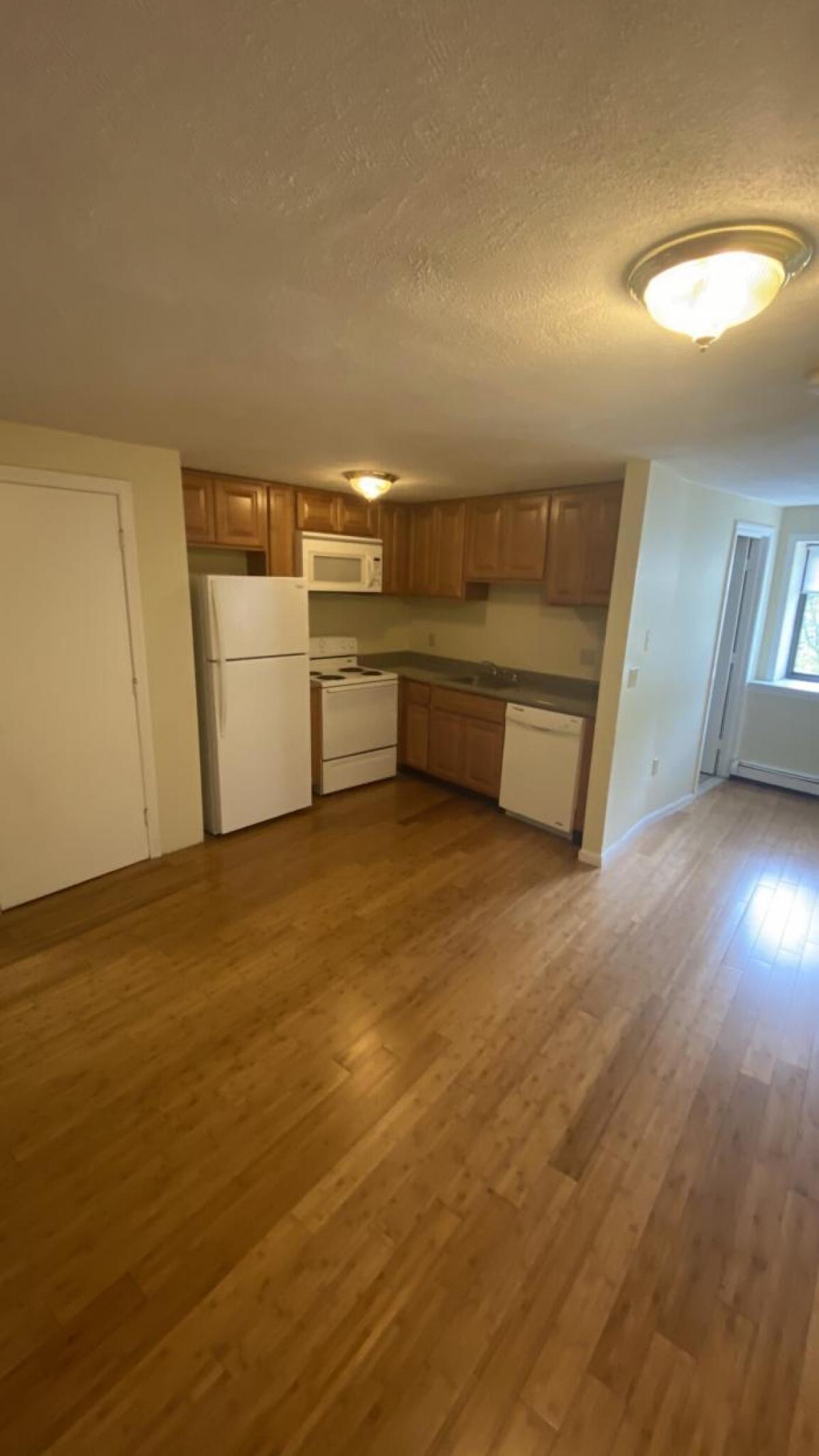 Picture of Condo For Rent in Marlborough, Massachusetts, United States