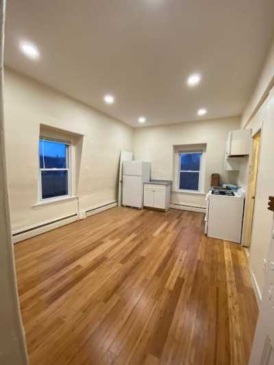 Home For Rent in Somerville, Massachusetts