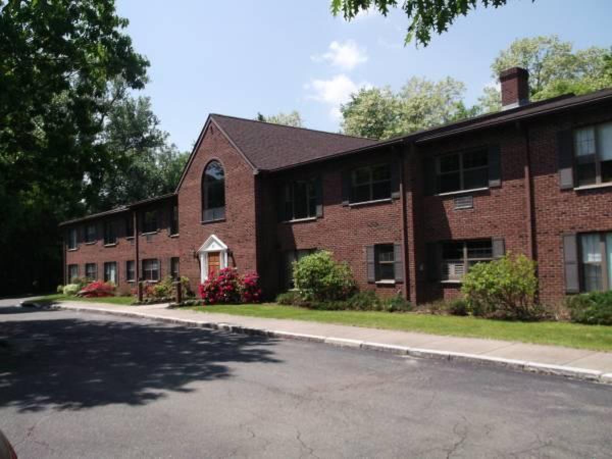 Picture of Condo For Rent in Newton, Massachusetts, United States