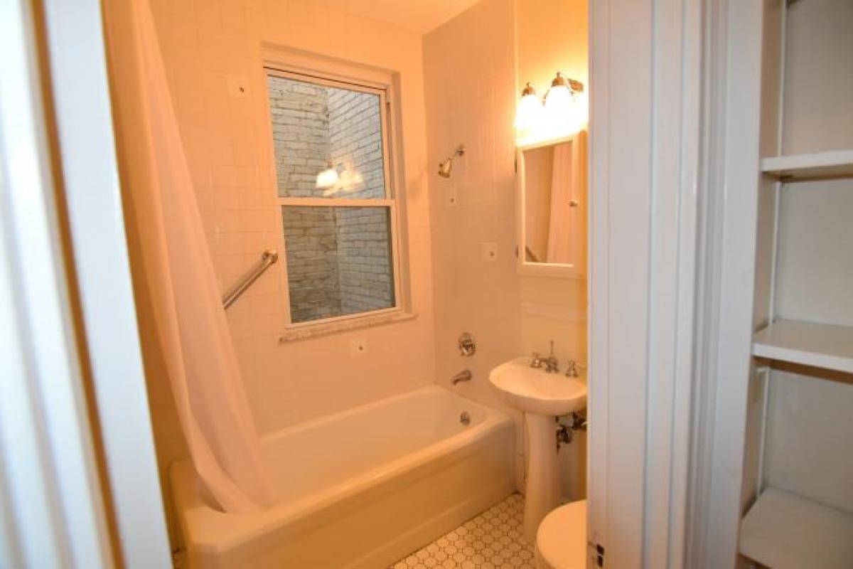 Picture of Condo For Rent in Brookline, Massachusetts, United States