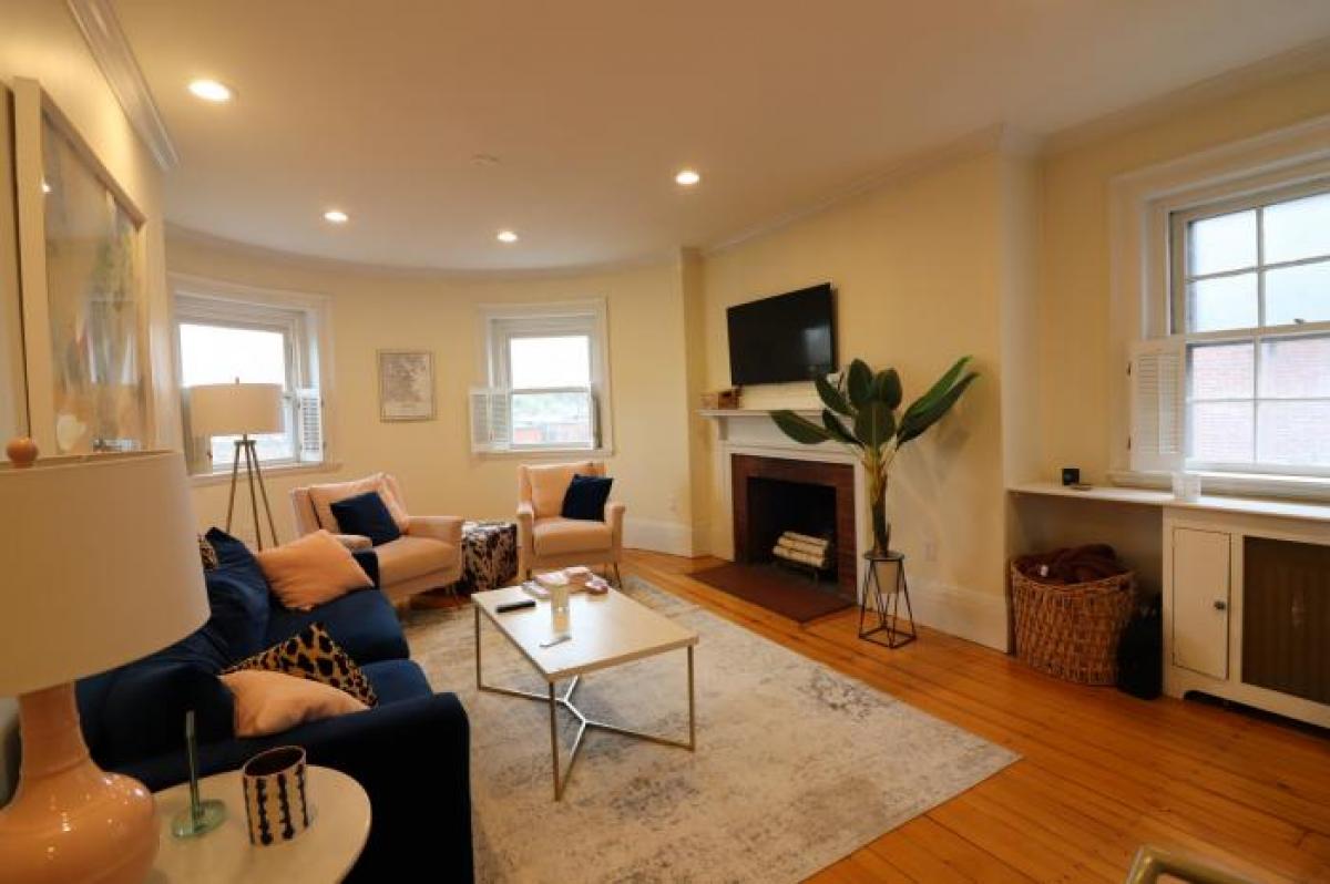 Picture of Condo For Rent in Brookline, Massachusetts, United States