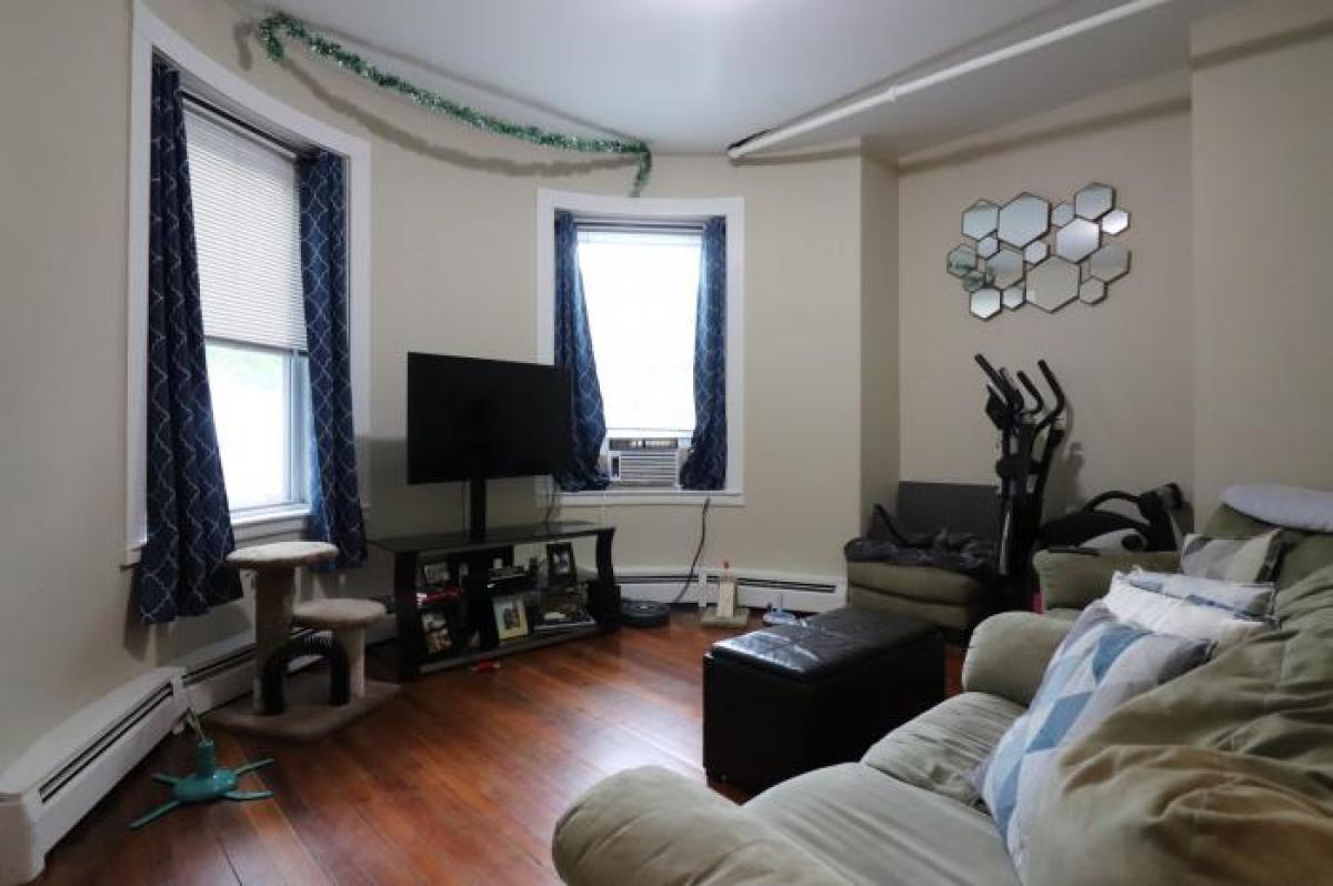 Picture of Condo For Rent in Brookline, Massachusetts, United States