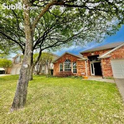 Home For Rent in Denton, Texas