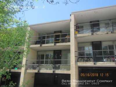 Apartment For Rent in Waukesha, Wisconsin