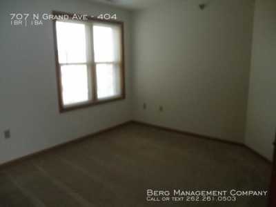 Apartment For Rent in Waukesha, Wisconsin