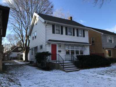 Home For Rent in Milwaukee, Wisconsin