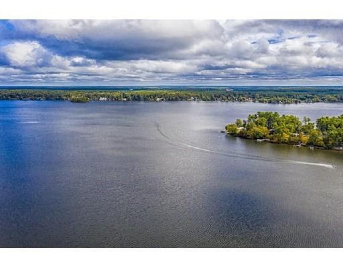 Picture of Home For Sale in Freetown, Massachusetts, United States