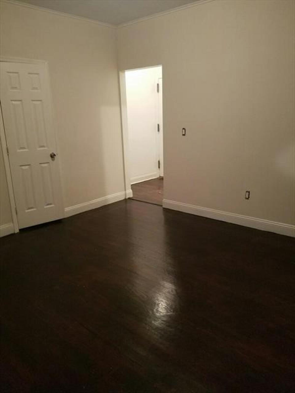 Picture of Apartment For Rent in College Point, New York, United States