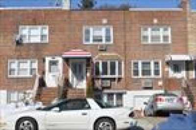 Home For Sale in Whitestone, New York