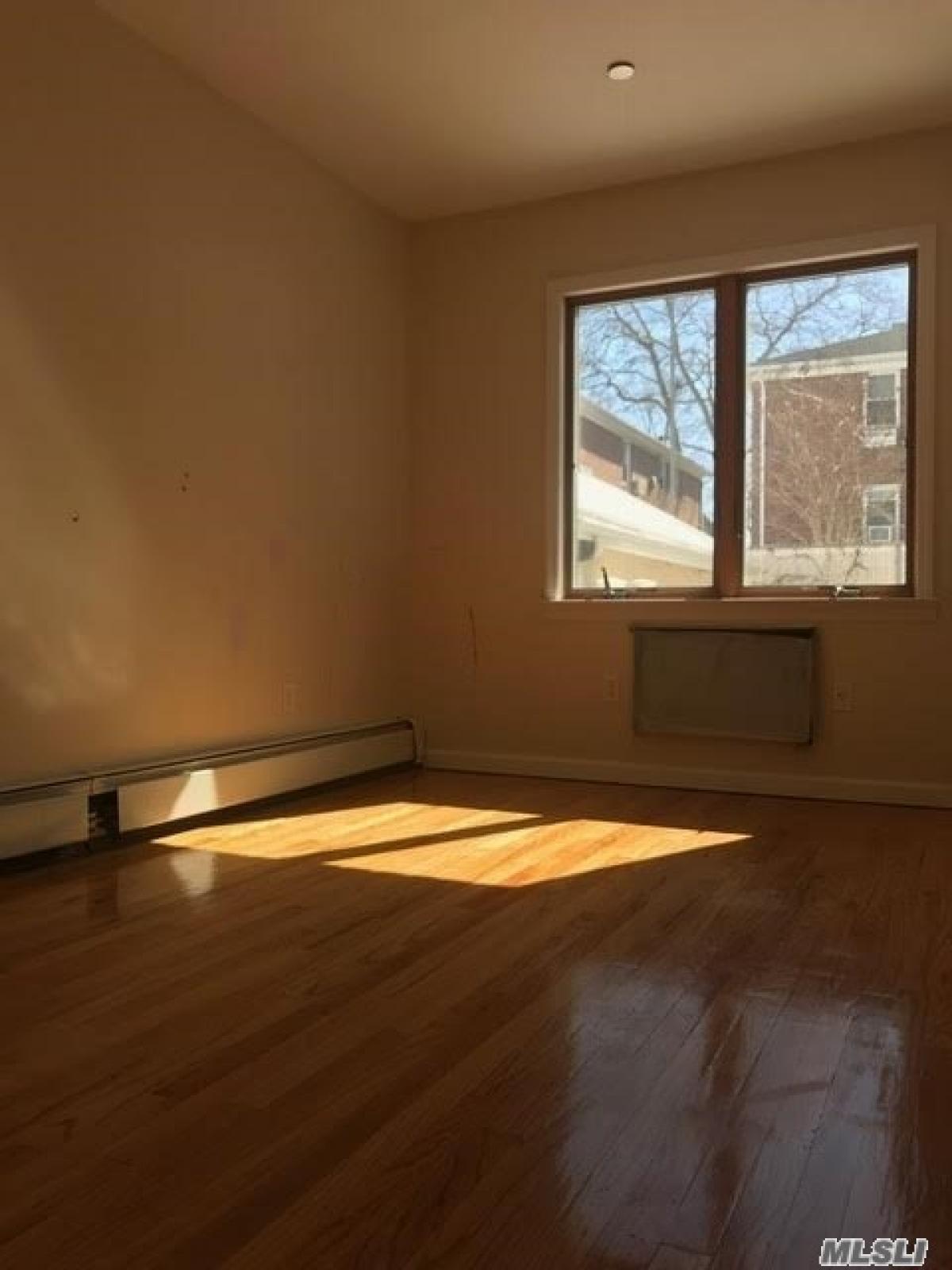 Picture of Apartment For Rent in Whitestone, New York, United States