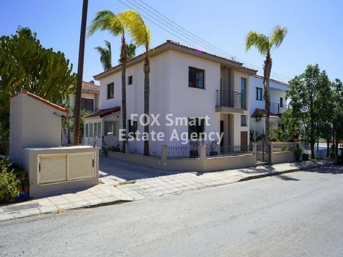 Picture of Home For Sale in Kato Polemidia, Limassol, Cyprus