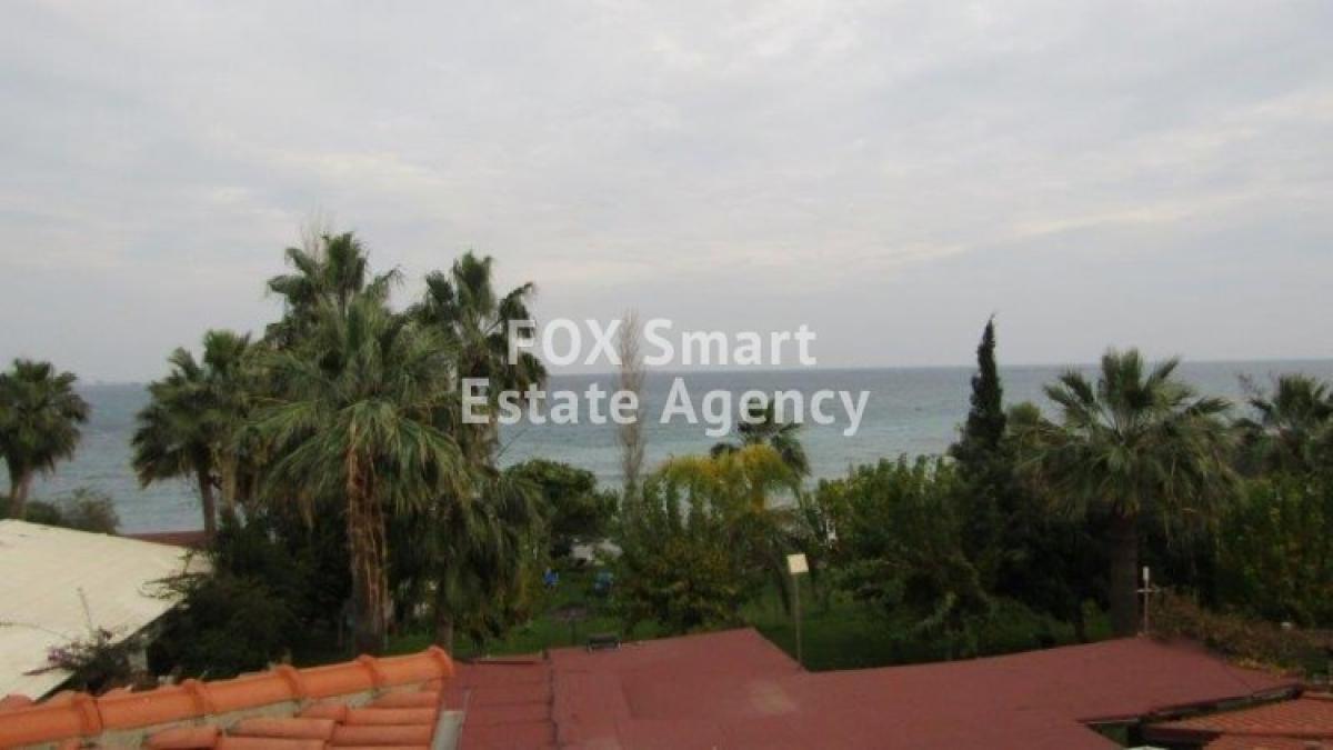 Picture of Residential Land For Sale in Pentakomo, Limassol, Cyprus