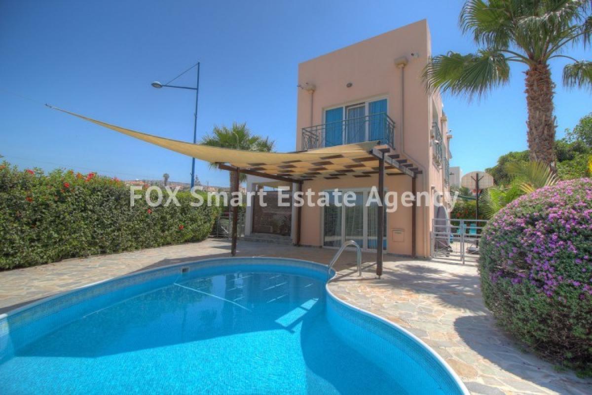 Picture of Home For Sale in Agios Tychon, Limassol, Cyprus