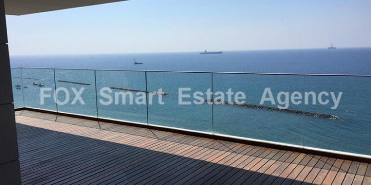 Picture of Apartment For Sale in Neapoli, Limassol, Cyprus