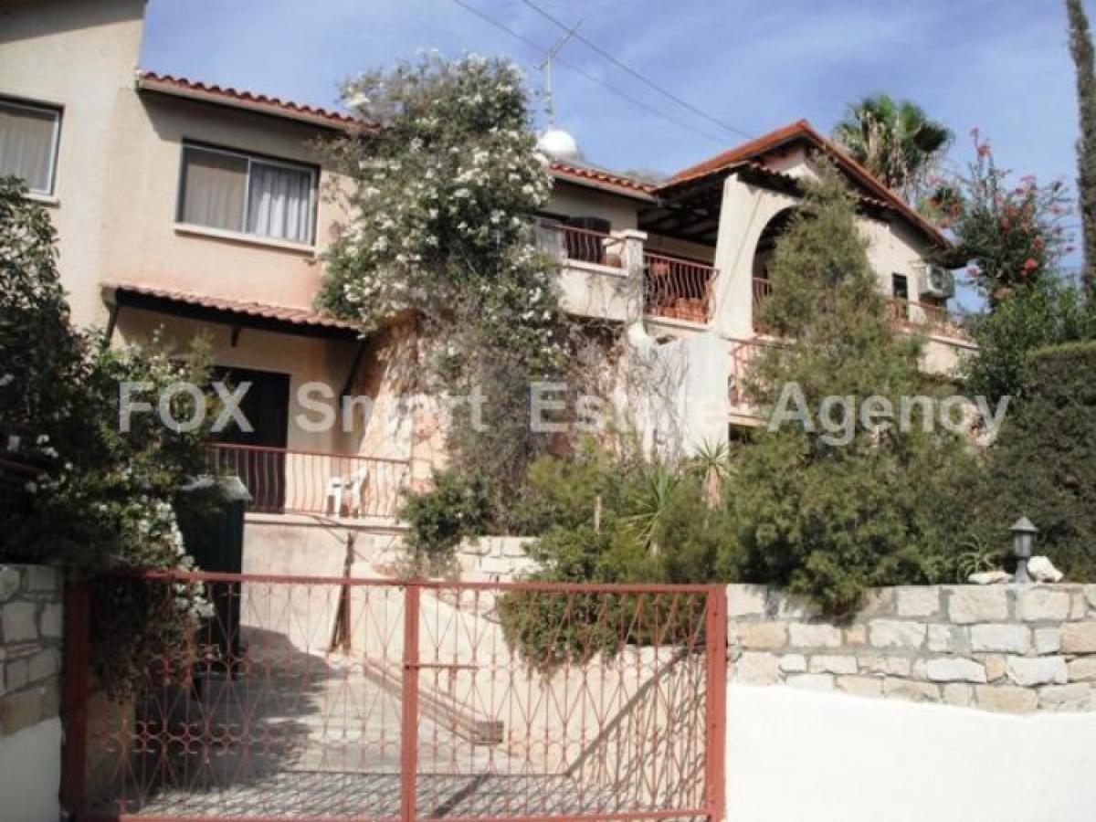 Picture of Home For Sale in Agios Tychon, Limassol, Cyprus