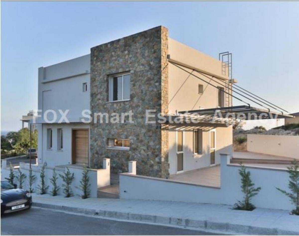 Picture of Home For Sale in Agios Tychon, Limassol, Cyprus