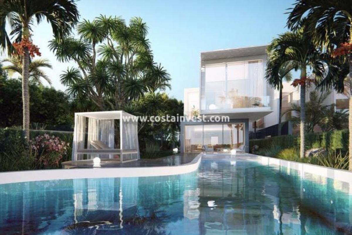 Picture of Villa For Sale in El Campello, Alicante, Spain