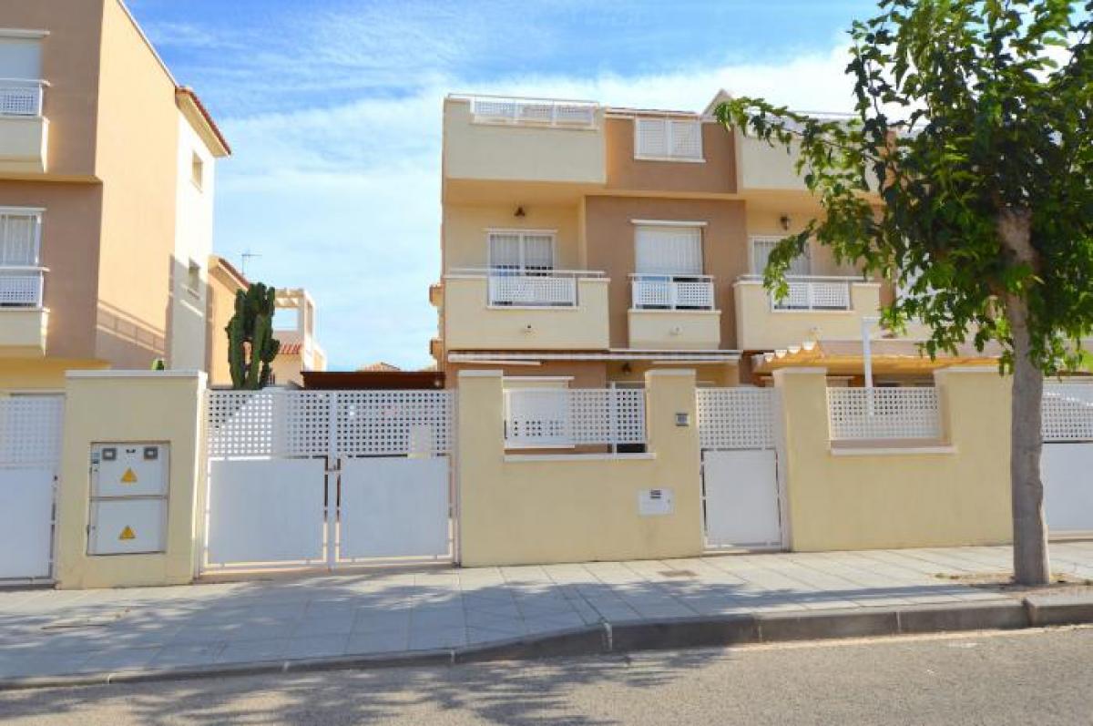 Picture of Bungalow For Rent in Pilar De La Horadada, Alicante, Spain