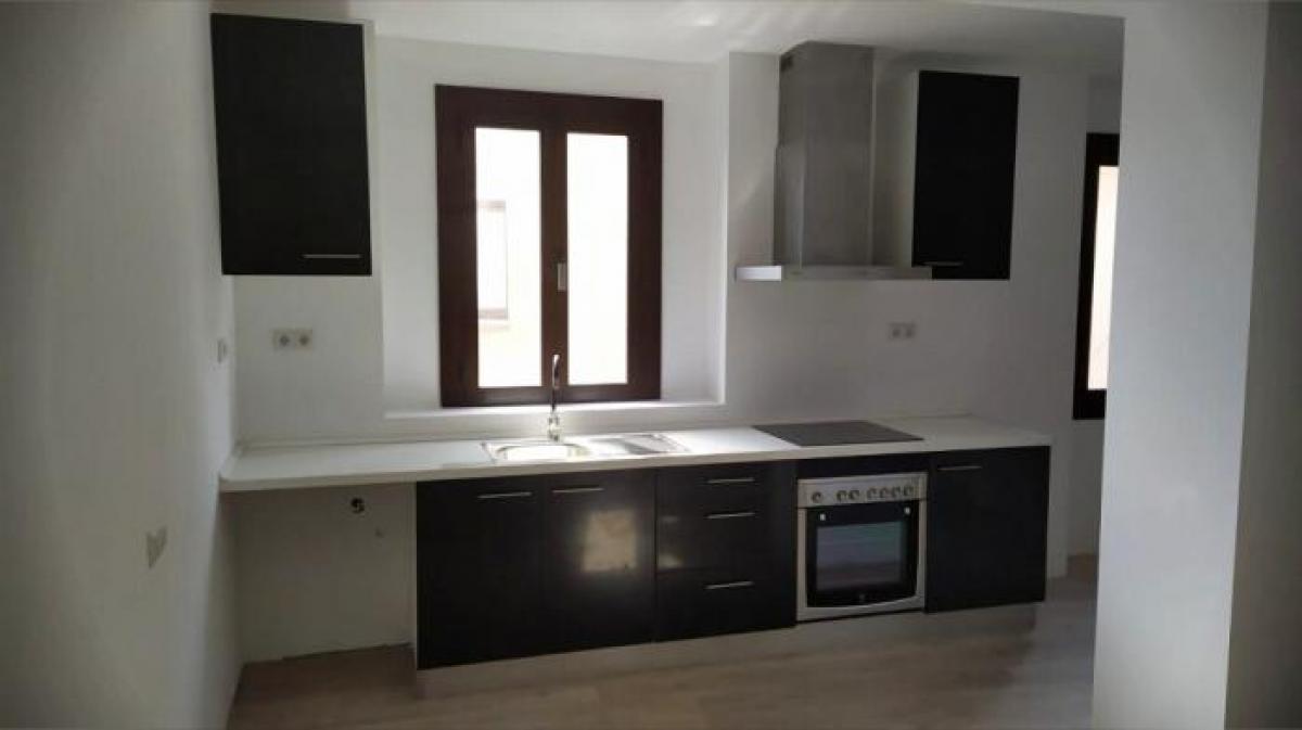 Picture of Apartment For Sale in Manresa, Barcelona, Spain