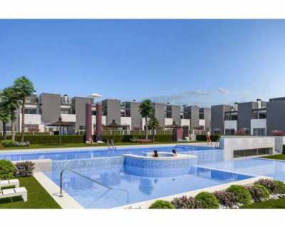 Bungalow For Sale in Torrevieja, Spain