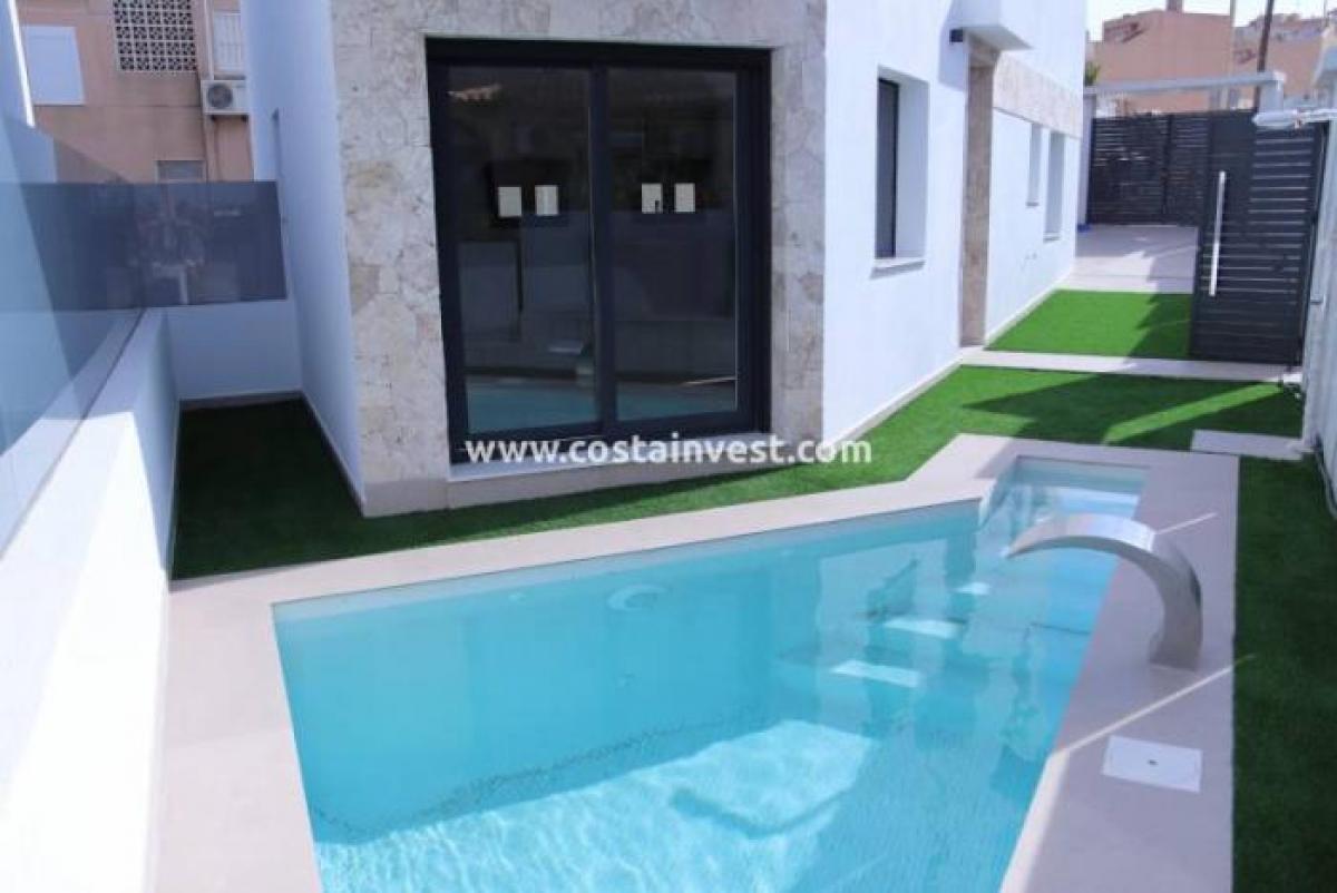 Picture of Villa For Sale in La Mata, Alicante, Spain