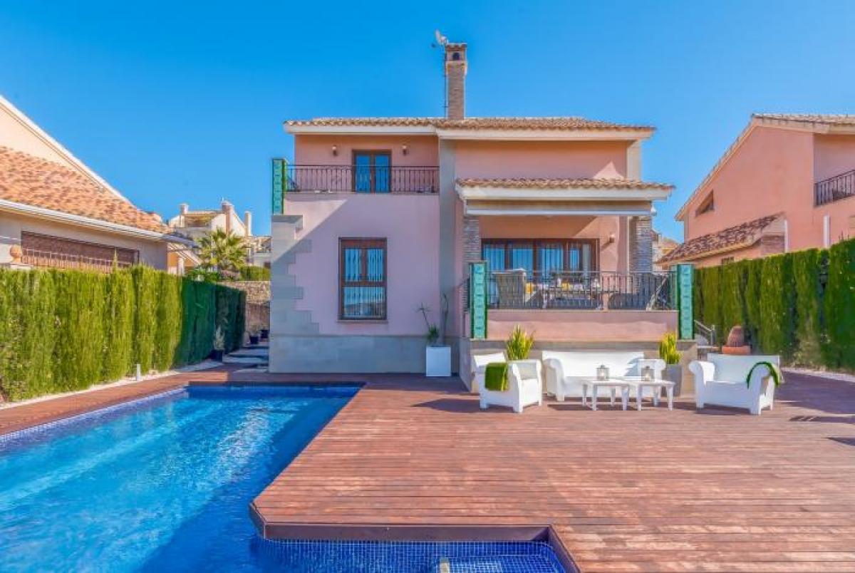 Picture of Villa For Sale in Algorfa, Alicante, Spain