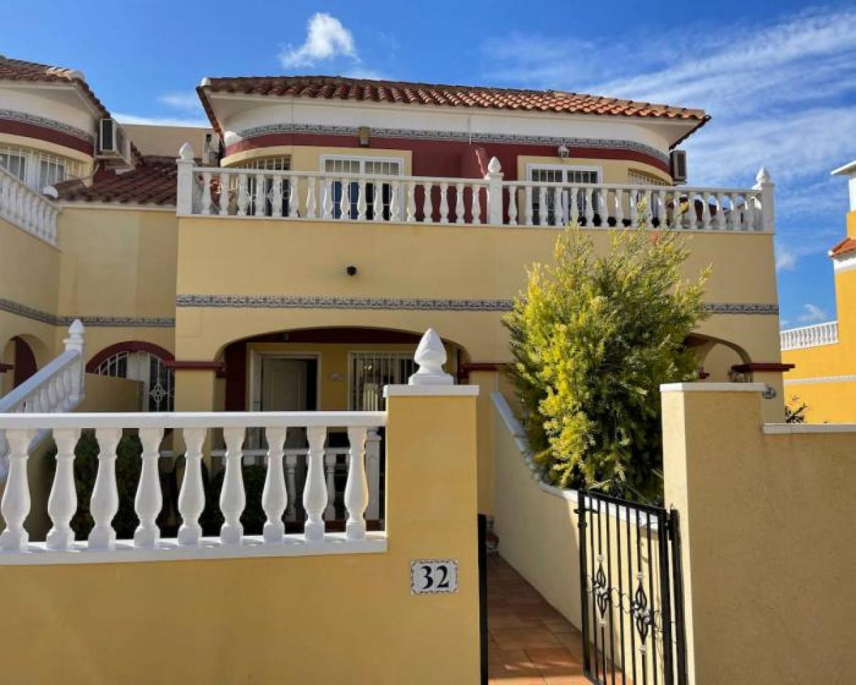 Picture of Villa For Sale in Algorfa, Alicante, Spain