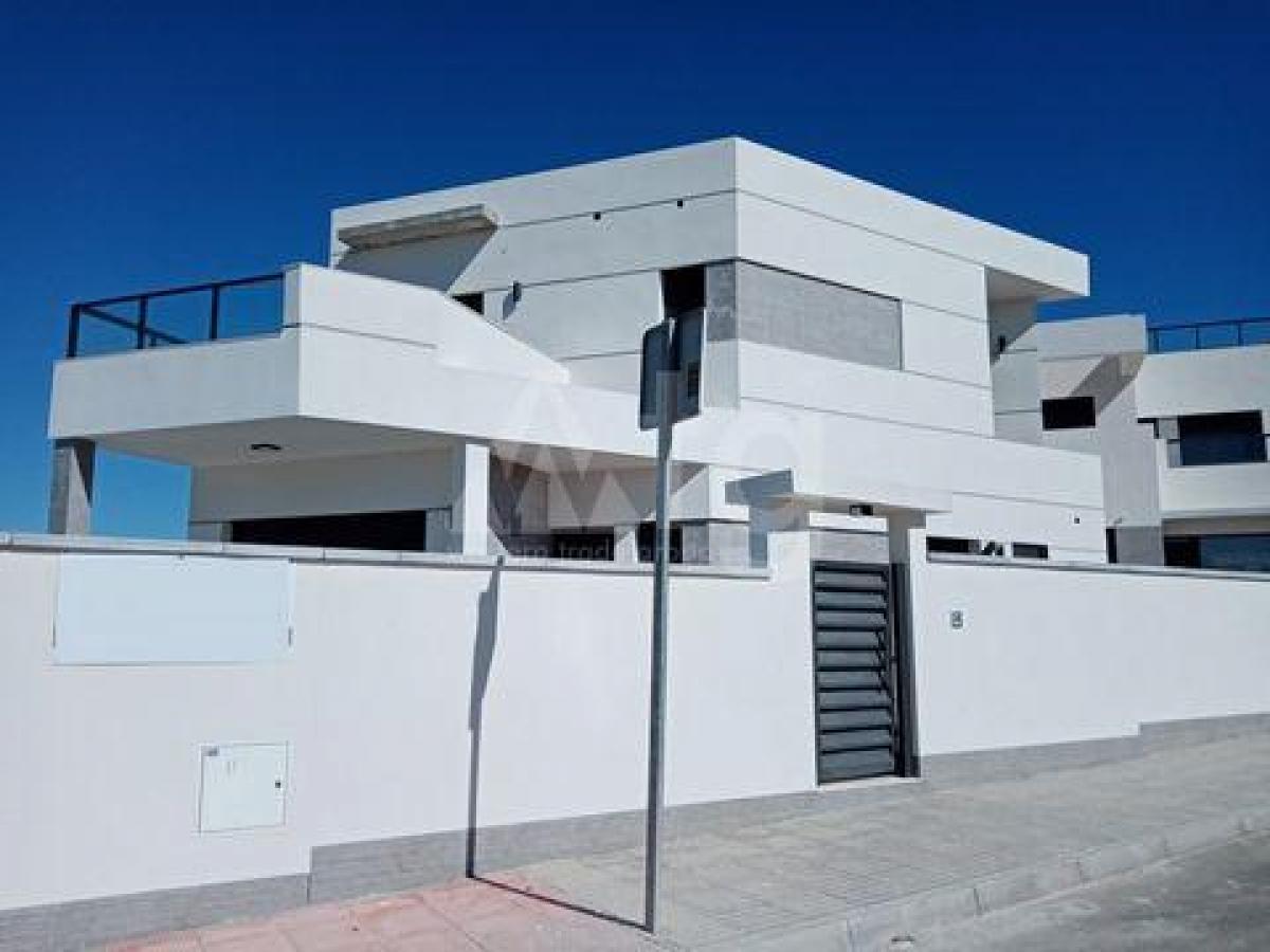 Picture of Villa For Sale in Benijofar, Alicante, Spain