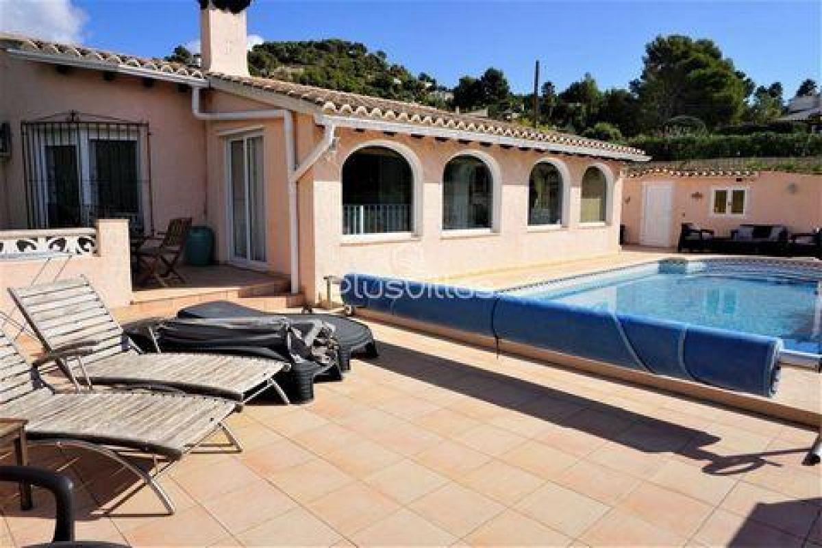 Picture of Villa For Sale in Calpe, Alicante, Spain