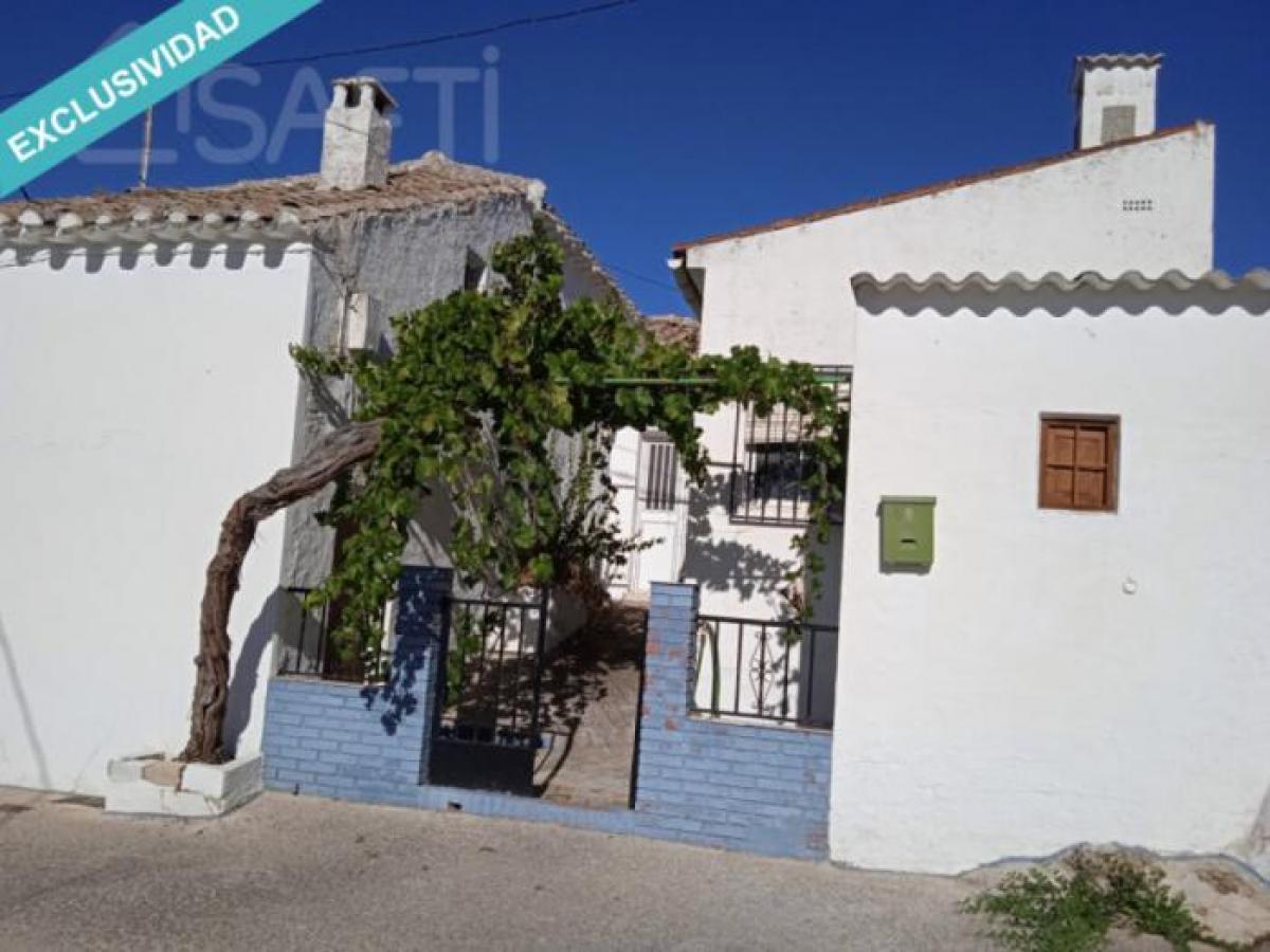 Picture of Home For Sale in Iznajar, Cordoba, Spain