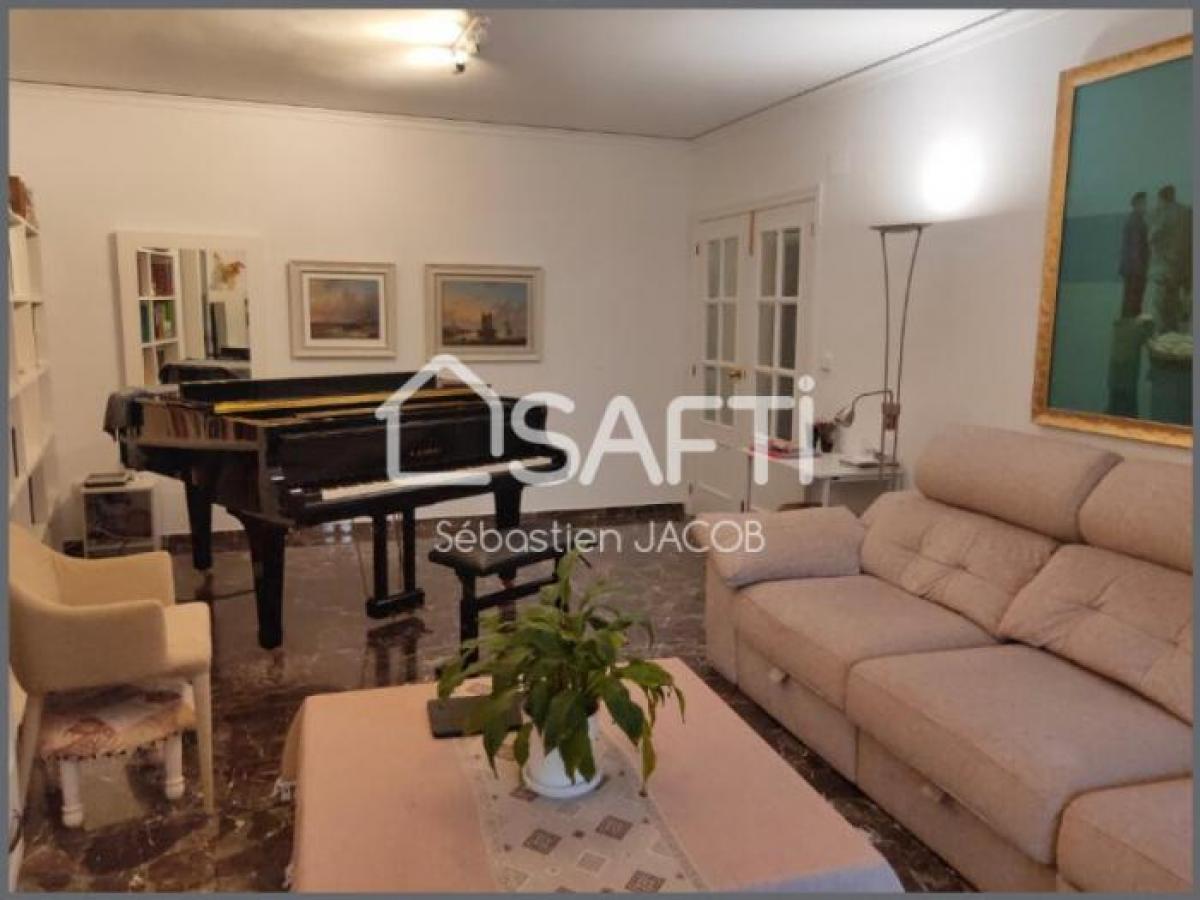 Picture of Apartment For Sale in Denia, Alicante, Spain