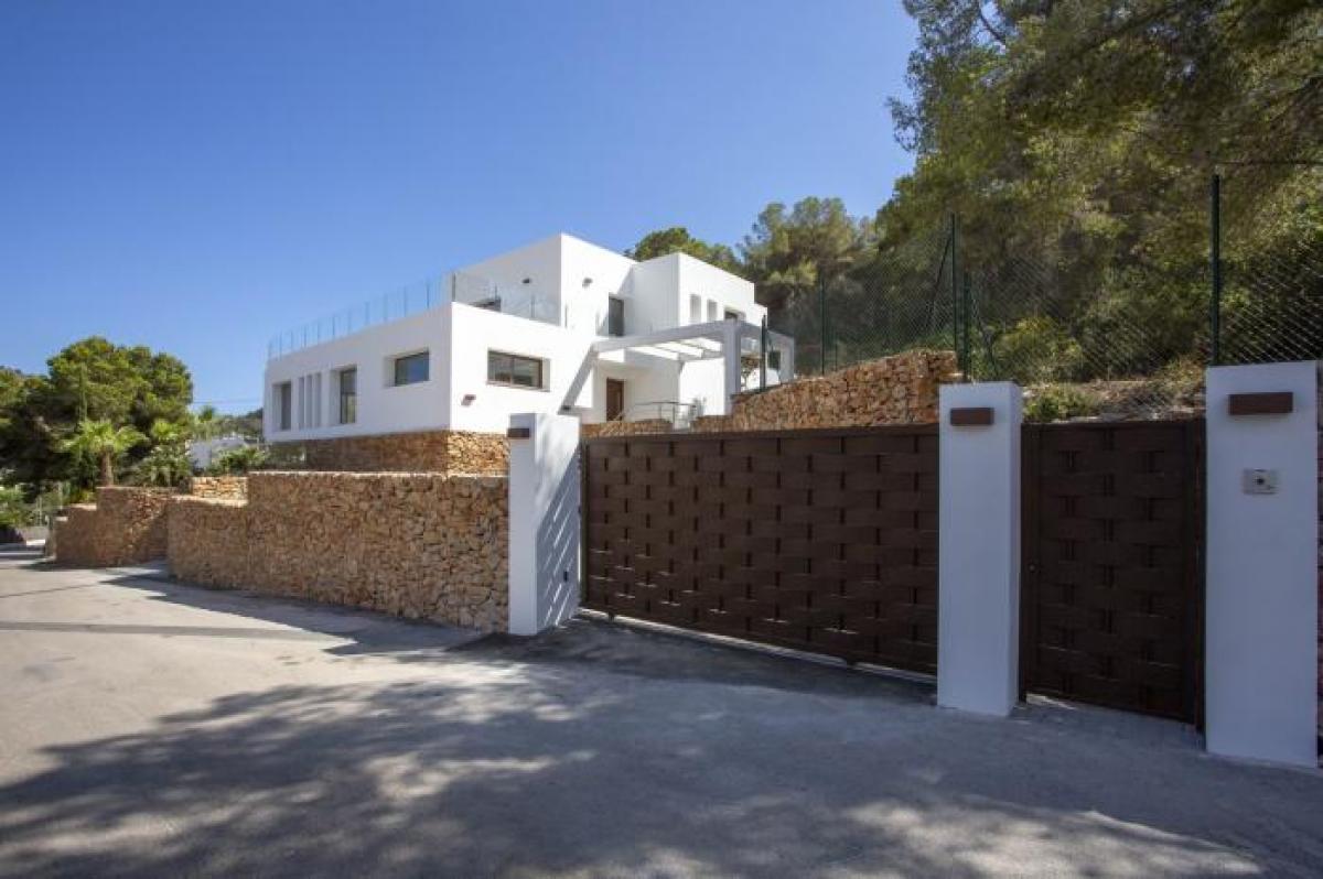 Picture of Villa For Sale in Moraira, Alicante, Spain