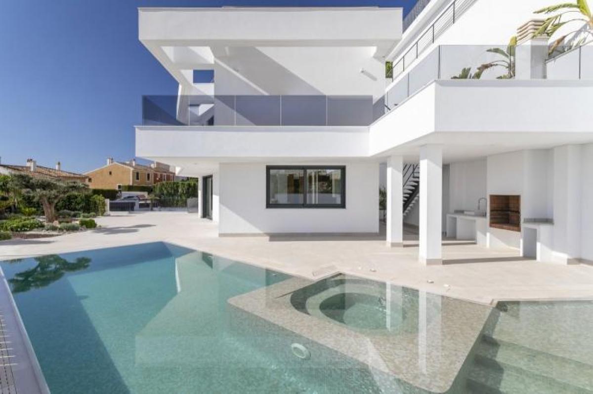 Picture of Villa For Sale in Finestrat, Alicante, Spain