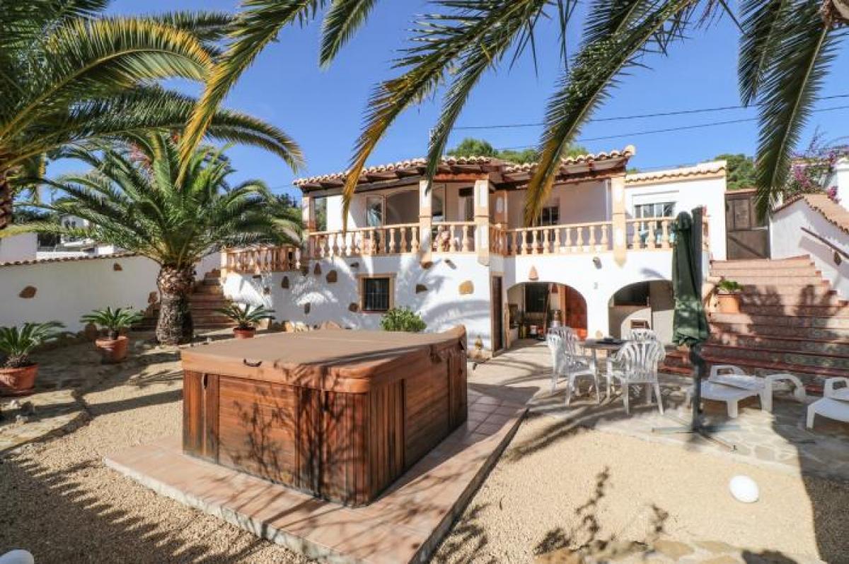 Picture of Villa For Sale in Moraira, Alicante, Spain