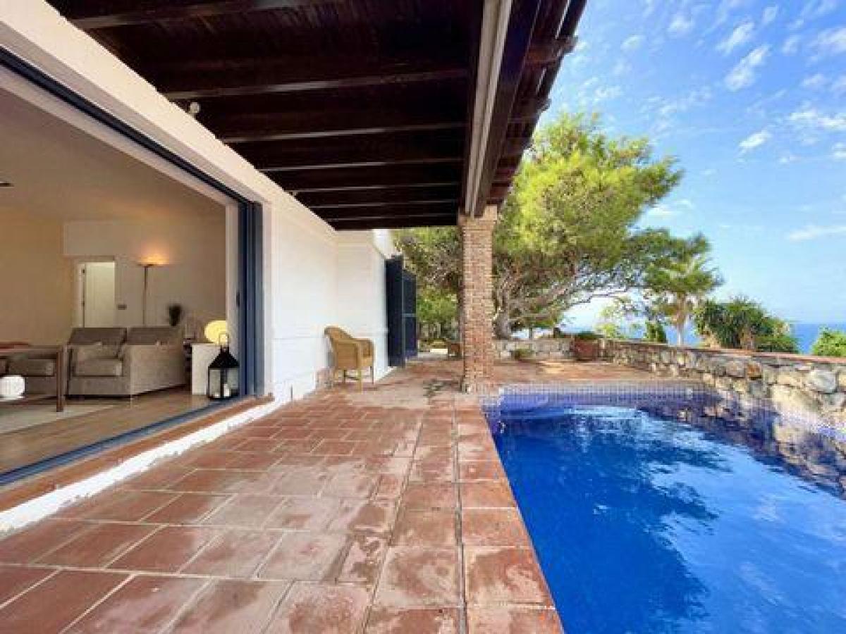 Picture of Villa For Sale in La Herradura, Granada, Spain