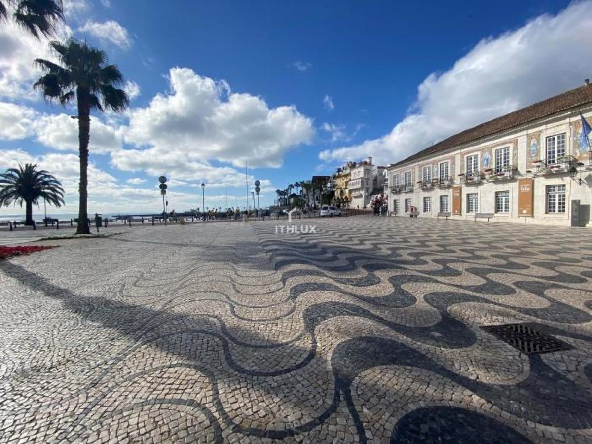 Picture of Retail For Sale in Cascais, Estremadura, Portugal