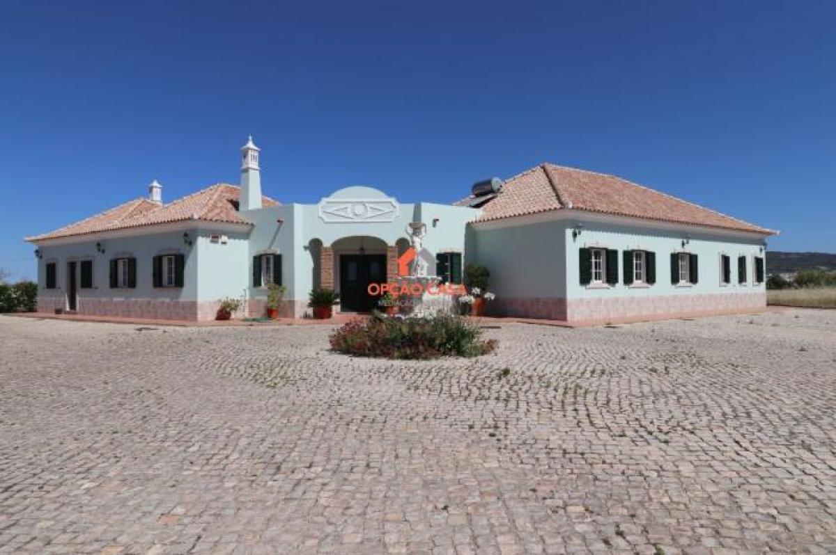 Picture of Home For Sale in Faro, Algarve, Portugal