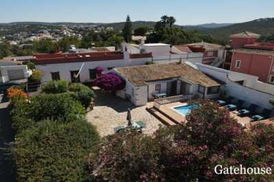 Villa For Sale in Loule, Portugal