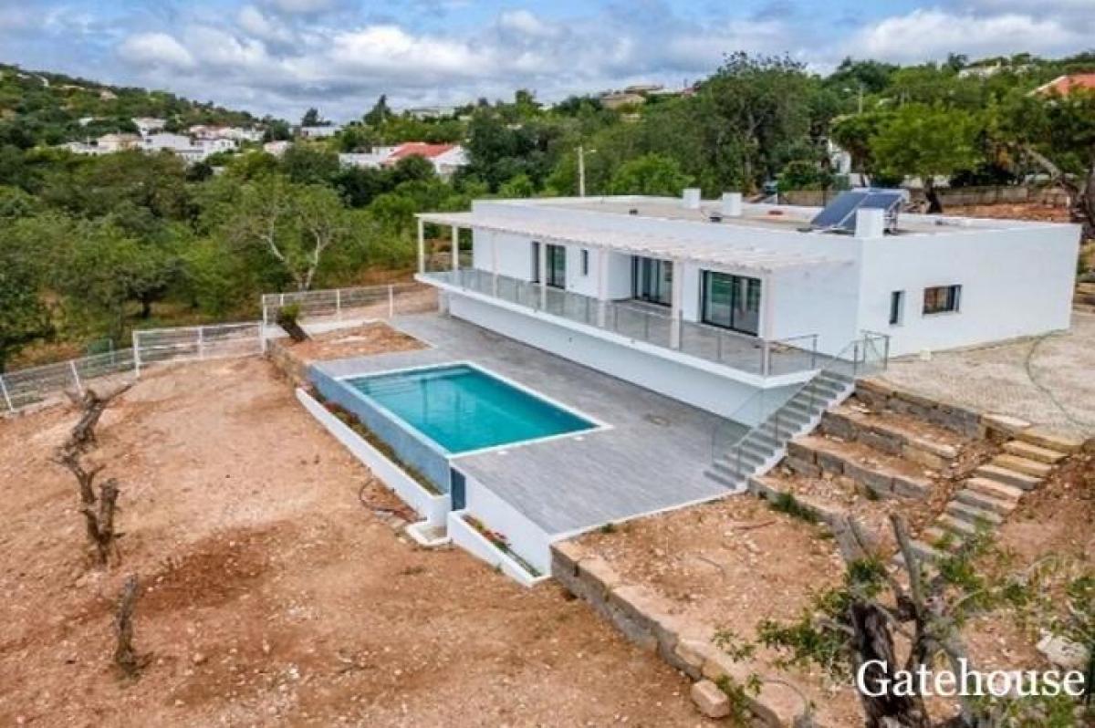 Picture of Villa For Sale in Loule, Faro, Portugal