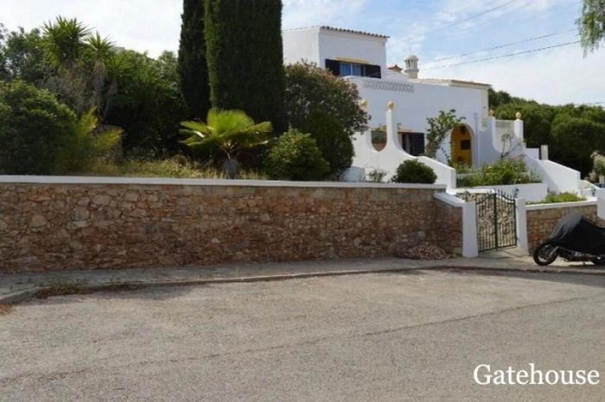 Picture of Villa For Sale in Loule, Faro, Portugal