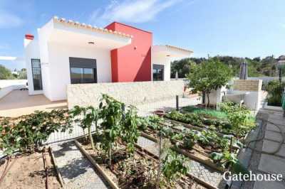 Villa For Sale in Loule, Portugal