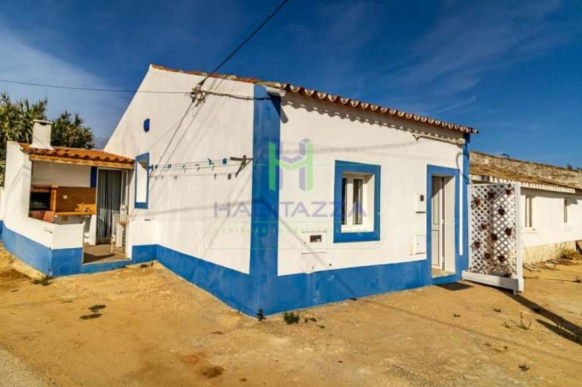 Picture of Home For Sale in Vila Do Bispo, Algarve, Portugal