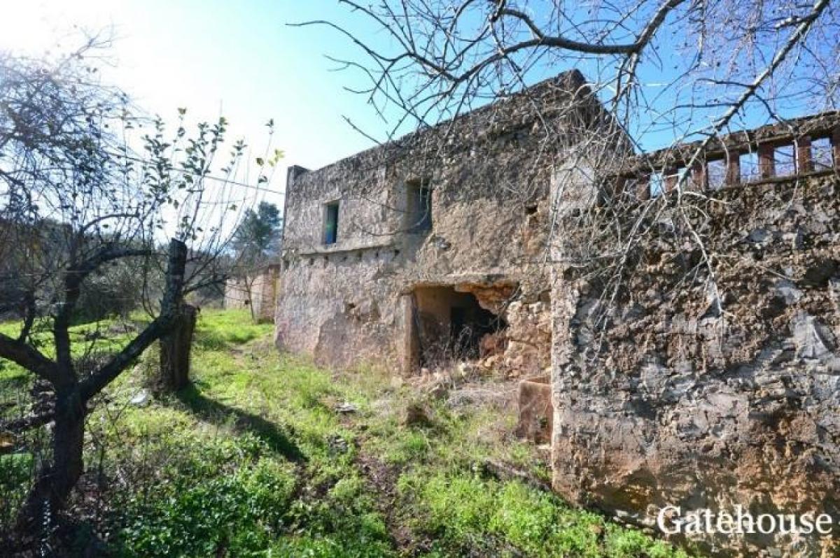 Picture of Home For Sale in Loule, Faro, Portugal