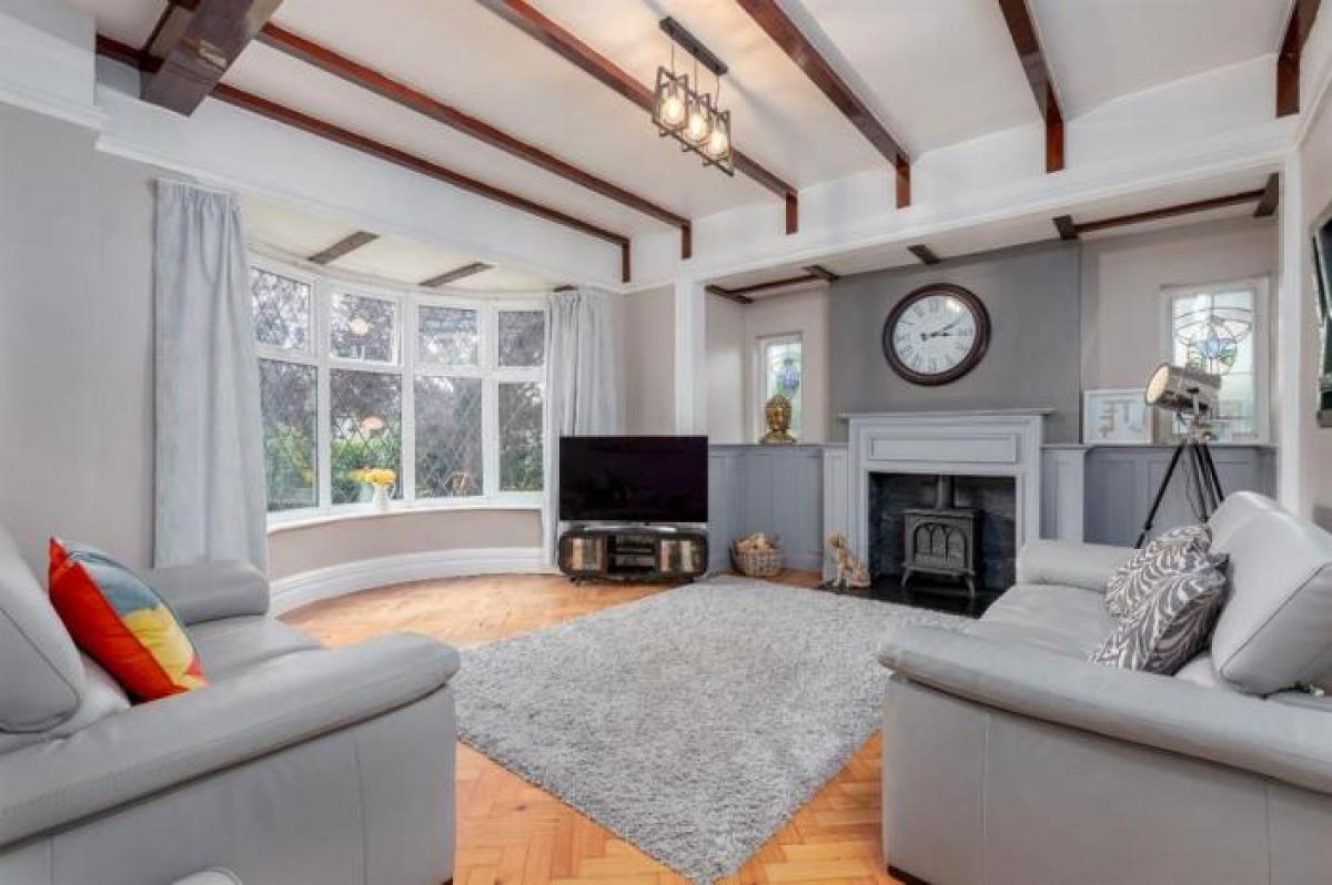 Picture of Home For Sale in Darlington, County Durham, United Kingdom