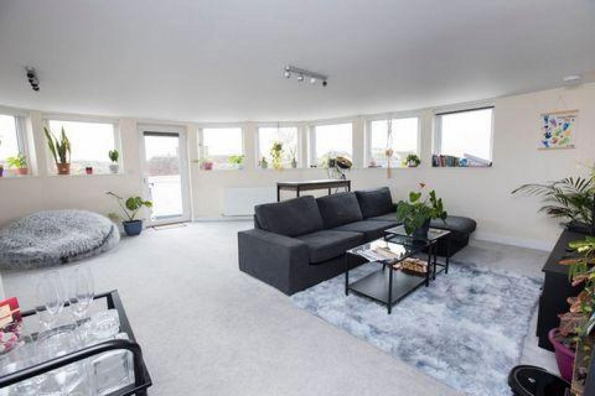 Picture of Apartment For Sale in Newmarket, Suffolk, United Kingdom