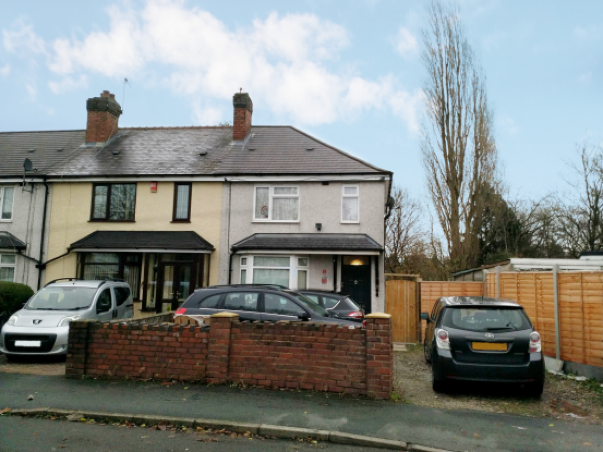 Picture of Home For Sale in Tipton, West Midlands, United Kingdom