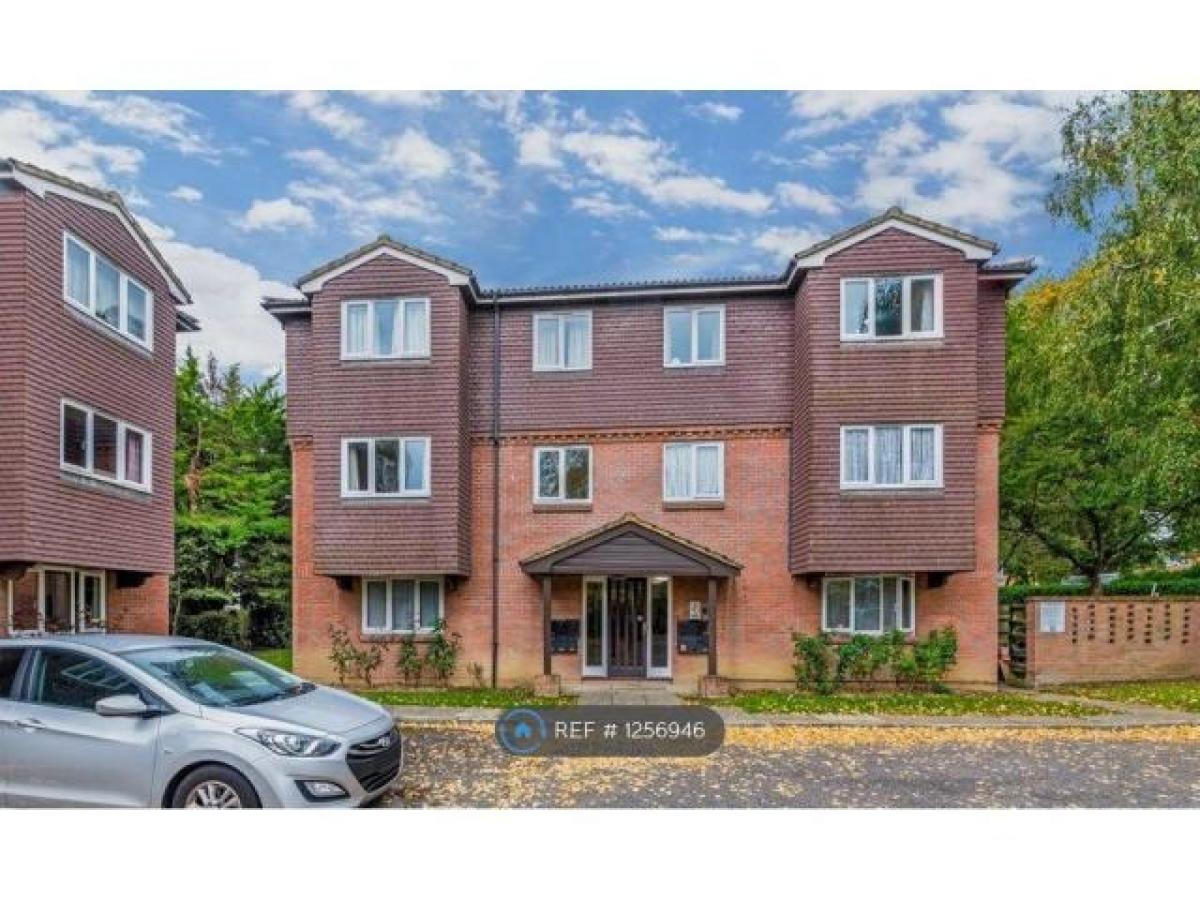 Picture of Apartment For Rent in Redhill, Surrey, United Kingdom